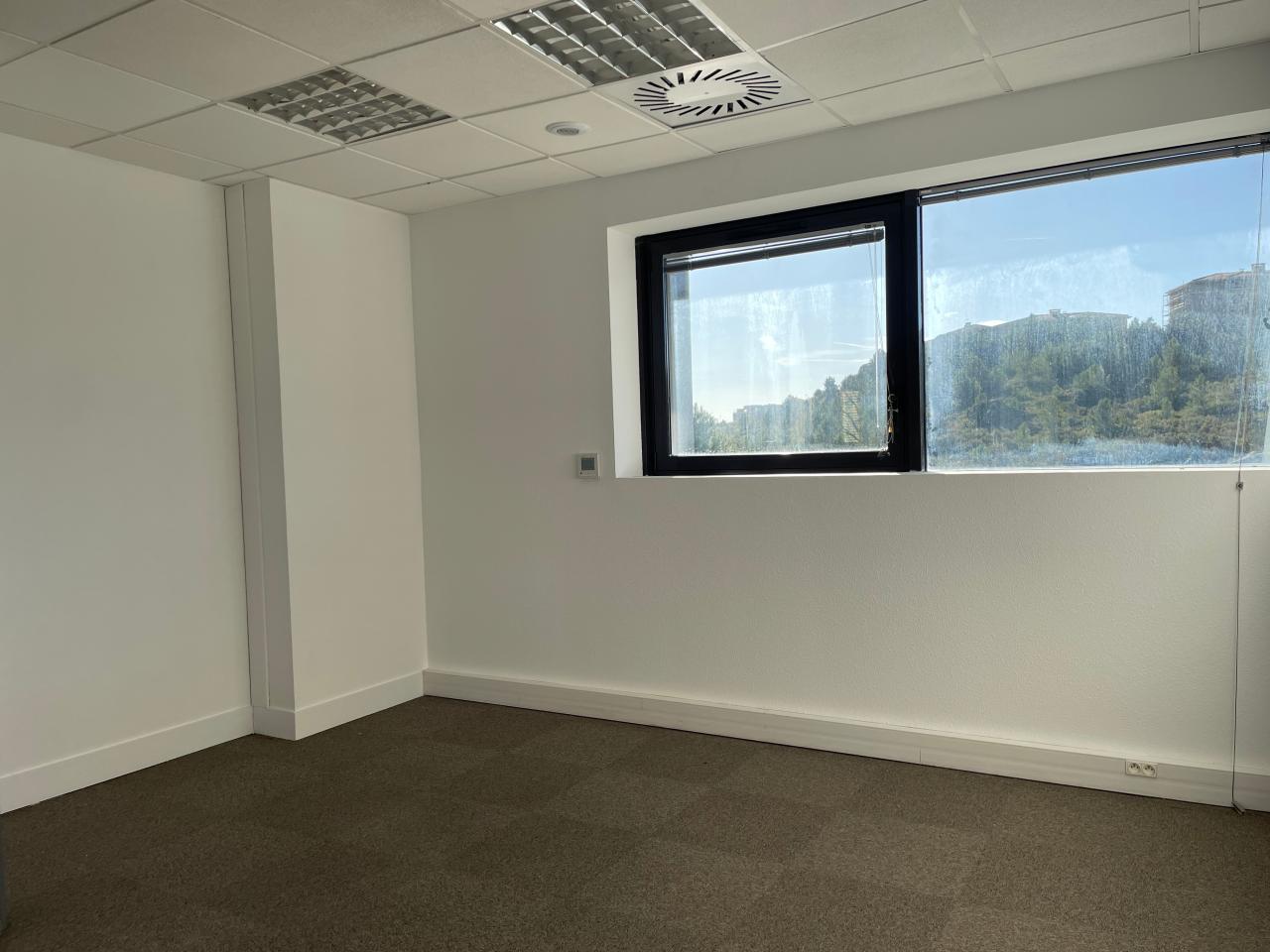 Bureau Aix-en-Provence 526m² Location bureau Aix-en-Provence Bouches-du-Rhône OLBUR2114931 12